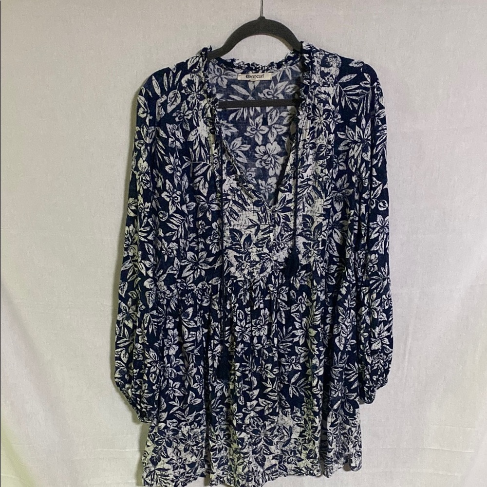 Rip Curl Blue and White Patterned Tiered Dress  with long sleeves Medium